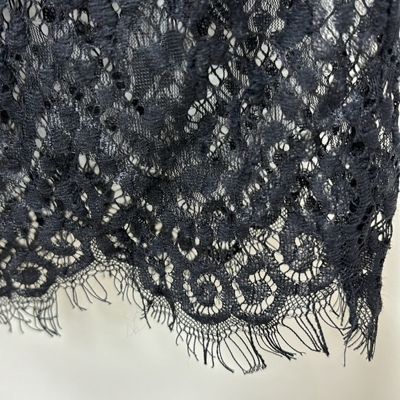 NWT ALLANDWELL Women's Elegant Floral Lace Round Neck Lace Dress size L black - Picture 16 of 16